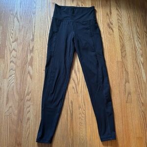 American Eagle Black High-Waisted Leggings